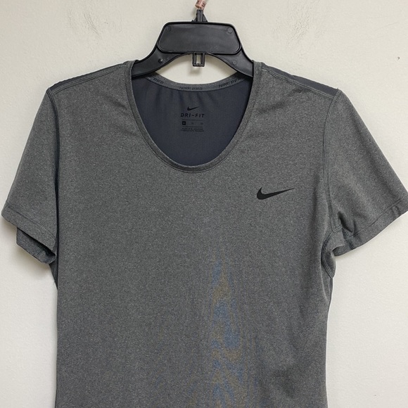 Dri-Fit Women short sleeve active size XL Gray/Dark Gray - Picture 2 of 5